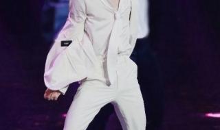 王一博散落的华服 王一博散落的华服